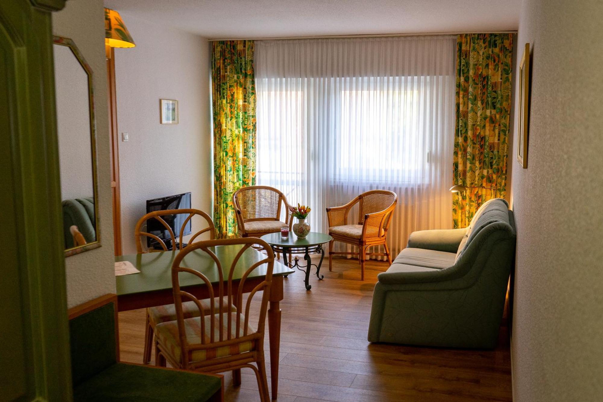 Hotel Klusenhof ลิพพ์ชตัดท์ ภายนอก รูปภาพ